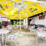 Cafe Hoyer Und