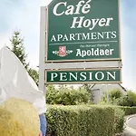 Cafe Hoyer Und