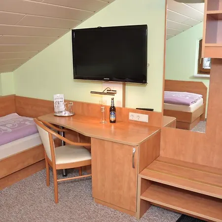 Cafe Hoyer Pension Und Appartements Guest house Roedigsdorf