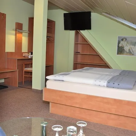 Cafe Hoyer Und 3* Rödigsdorf