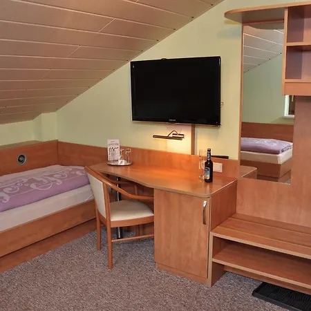 Πανσιόν Cafe Hoyer Und Rödigsdorf