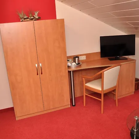 Guest house Cafe Hoyer Pension Und Appartements Roedigsdorf
