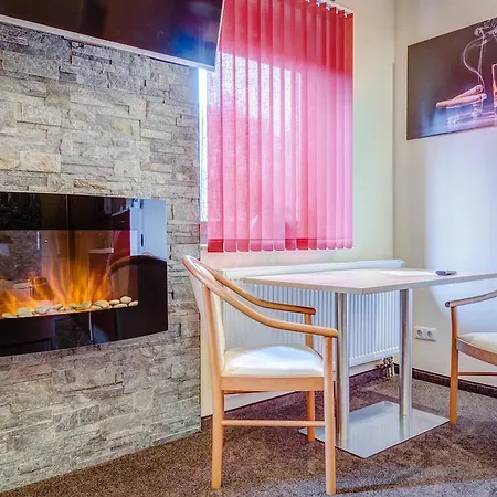 Guest house Cafe Hoyer Pension Und Appartements 3*