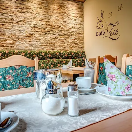 Πανσιόν Cafe Hoyer Und