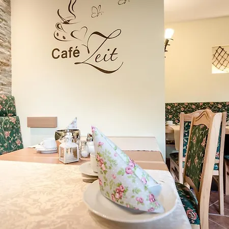 Cafe Hoyer Pension Und Appartements 3*