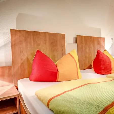 Πανσιόν Cafe Hoyer Und Rödigsdorf