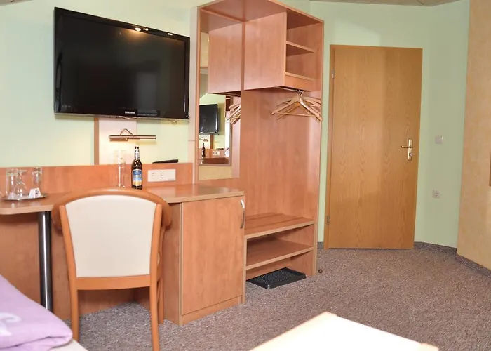 Cafe Hoyer Und 3* Rödigsdorf