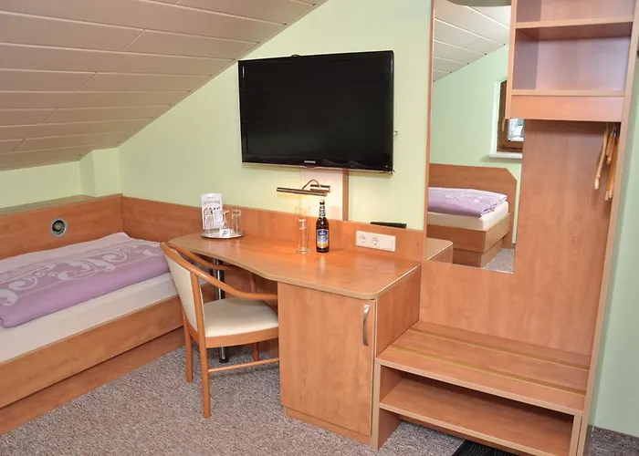 Cafe Hoyer Und Pensjonat Rödigsdorf