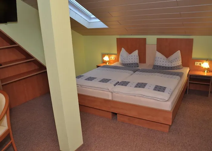 Cafe Hoyer Und Pensjonat Rödigsdorf