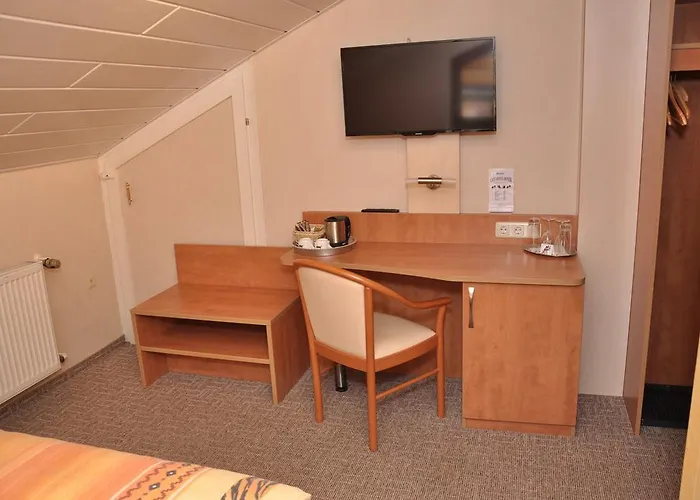 Pensjonat Cafe Hoyer Und Rödigsdorf